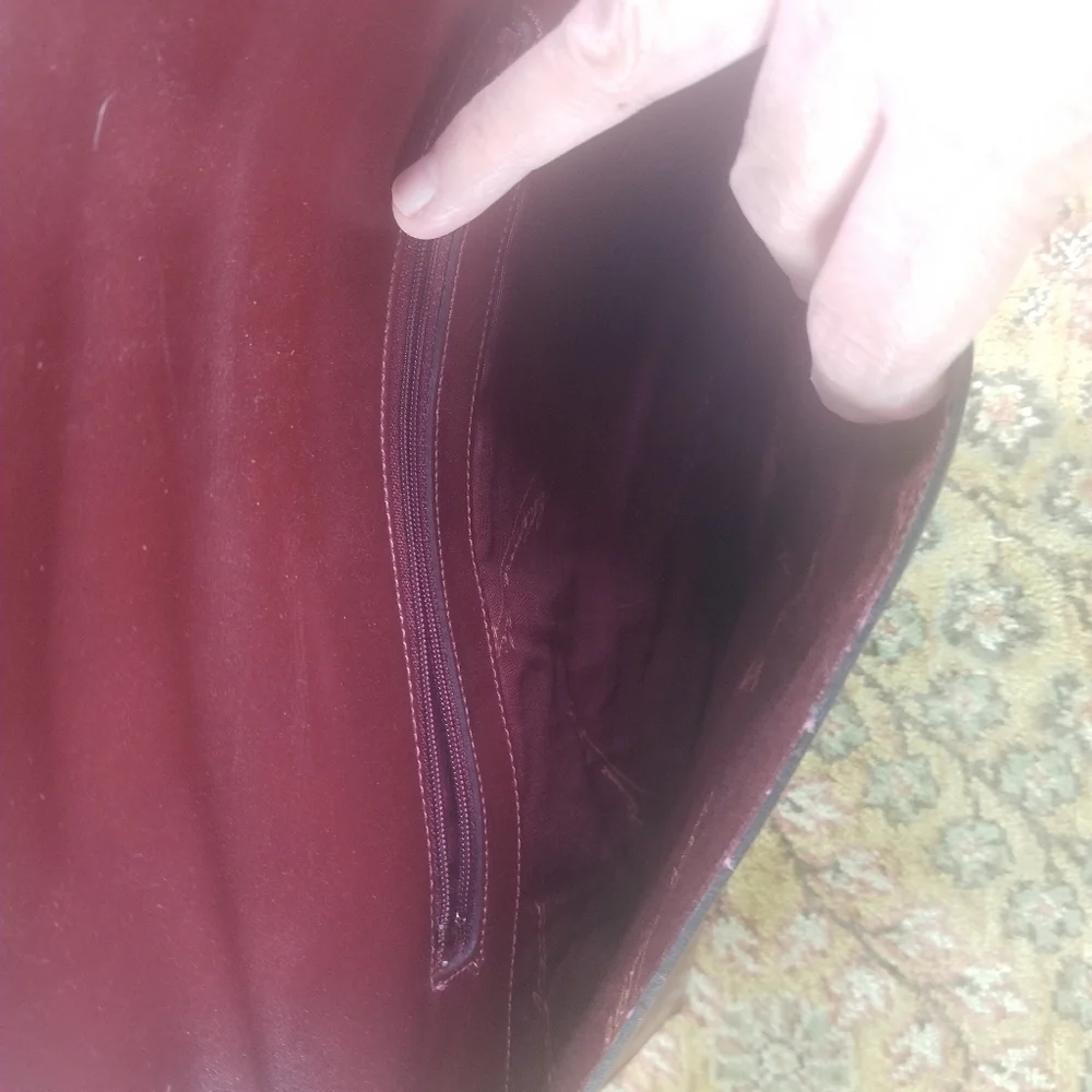 Vtg 70s Etienne Aigner rare oxblood wine leather envelope clutch purse
